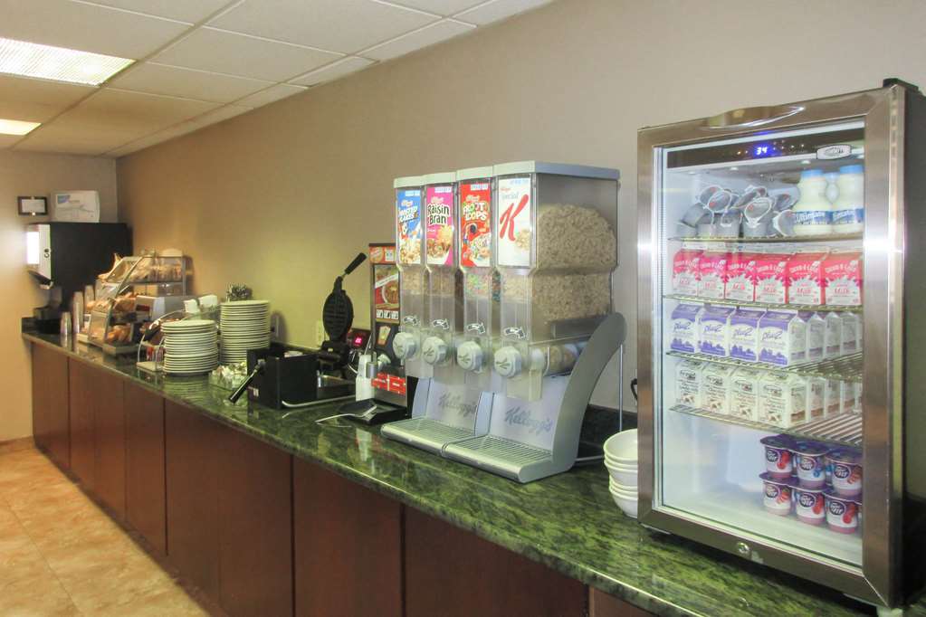 Comfort Inn & Suites Glen Mills - West Chester Restaurant photo